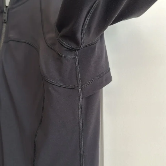 Lululemon Define hooded jacket - Picture 2 of 7